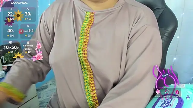 Snapshot of Falak-Yasin chatting on 02.22.26 Falak-Yasin online show from 02.22.26
