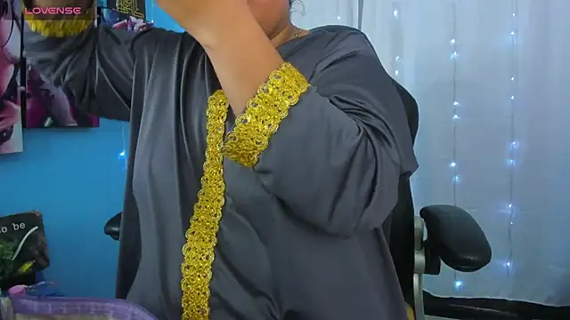 Snapshot of Falak-Yasin chatting on 03.25.26 Falak-Yasin online show from 03.25.26