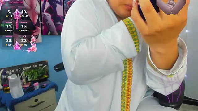 Snapshot of Falak-Yasin chatting on 03.26.26 Falak-Yasin online show from 03.26.26