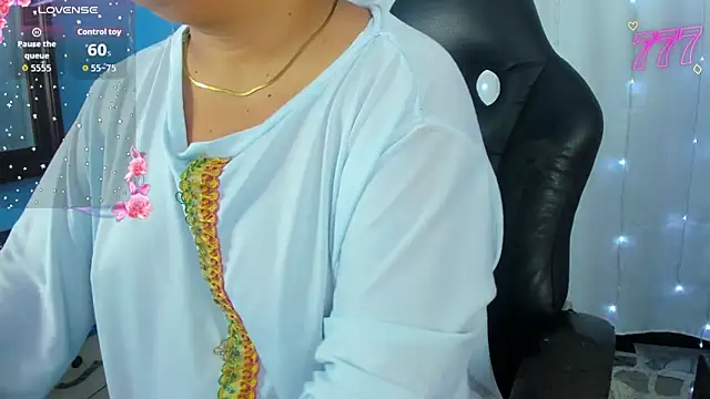Snapshot of Falak-Yasin chatting on 04.06.26 Falak-Yasin online show from 04.06.26