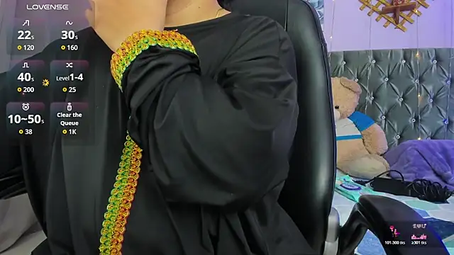 Snapshot of Falak-Yasin chatting on 05.31.26 Falak-Yasin online show from 05.31.26