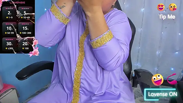 Snapshot of Falak-Yasin chatting on 06.26.26 Falak-Yasin online show from 06.26.26