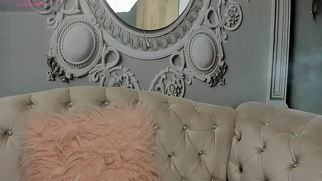 Snapshot of joselyn_sexy_ chatting on 02.21.25 joselyn sexy online show from 02.21.25