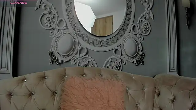 Snapshot of joselyn_sexy_ chatting on 02.28.25 joselyn sexy online show from 02.28.25