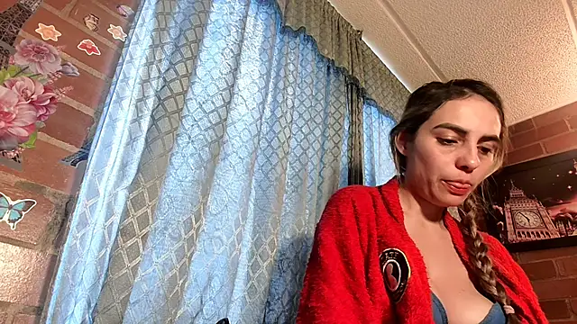 ValeriaLacrozee online show from 10.05.25