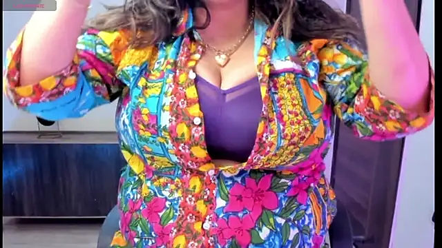 Gulabi Queen online show from 03.22.25