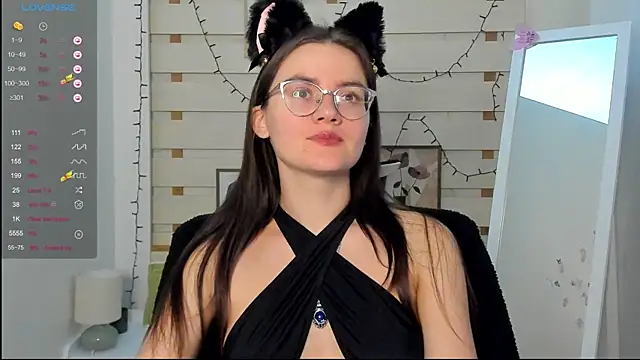 Snapshot of Josephine_jo chatting on 10.17.25 Josephine jo online show from 10.17.25
