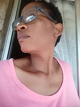 Snapshot of bustybillies chatting on 02.05.26 bustybillies online show from 02.05.26