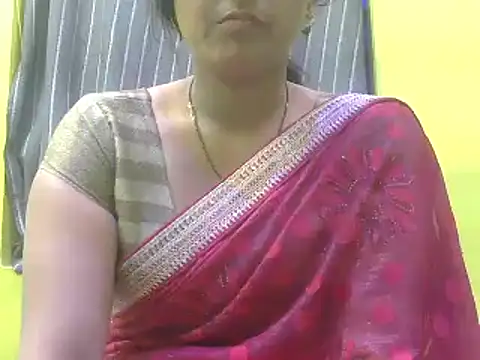 CUTYHINA 001 online show from 12.14.24