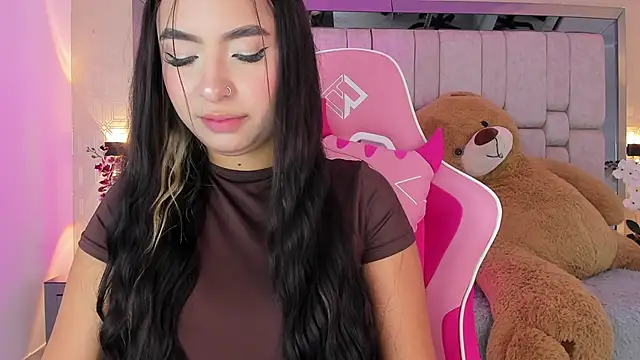  SofiaCortez  online show from 02.19.25