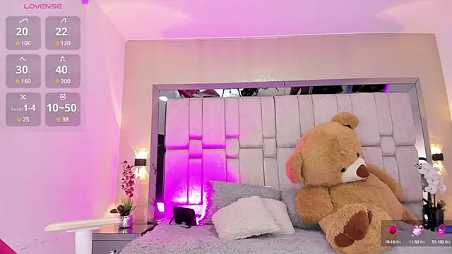  SofiaCortez  online show from 03.18.25