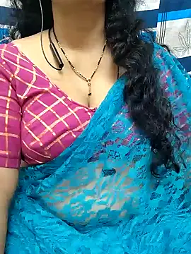 Snapshot of bhuvana555 chatting on 02.07.25 bhuvana555 online show from 02.07.25
