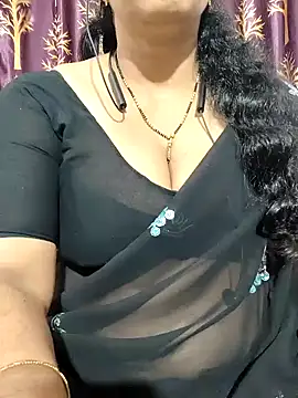 Snapshot of bhuvana555 chatting on 02.09.25 bhuvana555 online show from 02.09.25