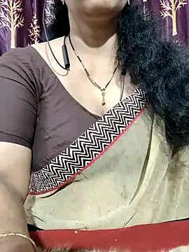 Snapshot of bhuvana555 chatting on 02.16.25 bhuvana555 online show from 02.16.25