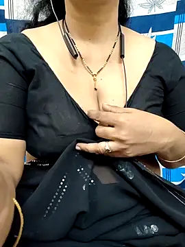 Snapshot of bhuvana555 chatting on 02.20.25 bhuvana555 online show from 02.20.25