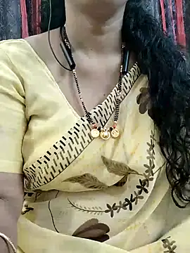 Snapshot of bhuvana555 chatting on 09.16.25 bhuvana555 online show from 09.16.25