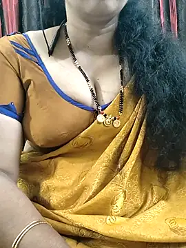 Snapshot of bhuvana555 chatting on 11.01.25 bhuvana555 online show from 11.01.25