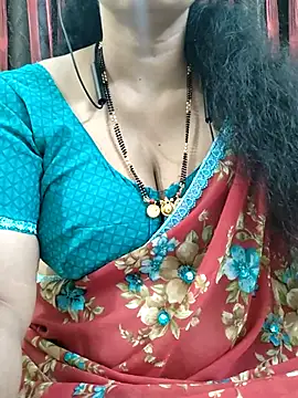 Snapshot of bhuvana555 chatting on 11.10.25 bhuvana555 online show from 11.10.25