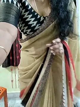 Snapshot of bhuvana555 chatting on 11.20.25 bhuvana555 online show from 11.20.25