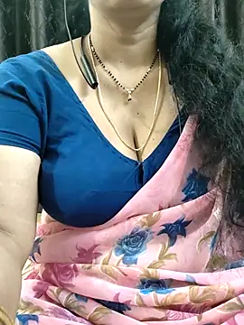 Snapshot of bhuvana555 chatting on 11.22.25 bhuvana555 online show from 11.22.25