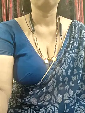 Snapshot of bhuvana555 chatting on 11.27.25 bhuvana555 online show from 11.27.25