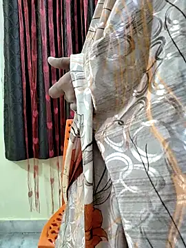 Snapshot of bhuvana555 chatting on 11.28.25 bhuvana555 online show from 11.28.25