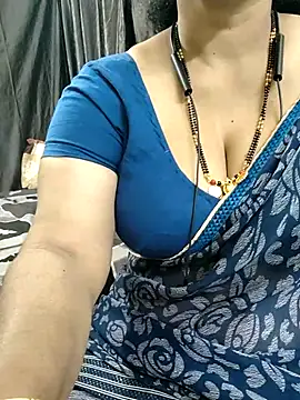 Snapshot of bhuvana555 chatting on 02.03.26 bhuvana555 online show from 02.03.26