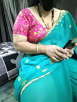 Snapshot of bhuvana555 chatting on 02.08.26 bhuvana555 online show from 02.08.26