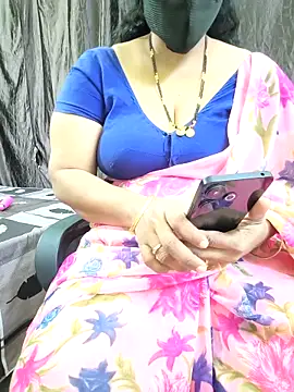 Snapshot of bhuvana555 chatting on 02.10.26 bhuvana555 online show from 02.10.26