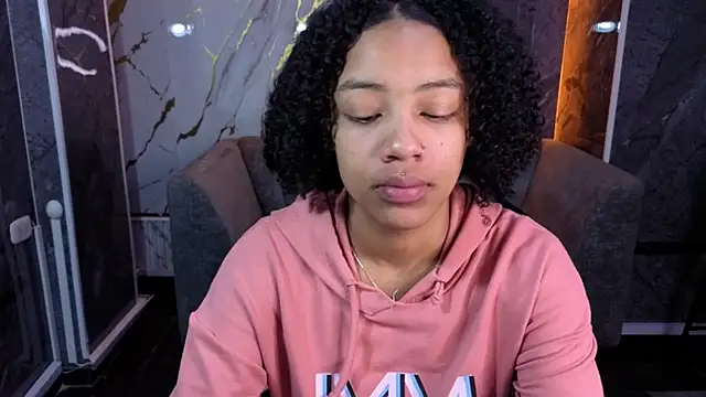 Violeth b online show from 10.28.25