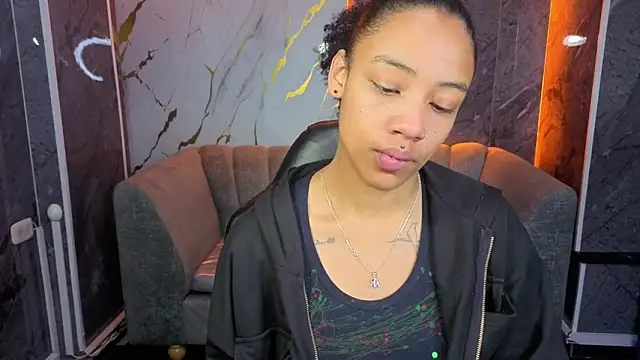 Violeth b online show from 11.11.25