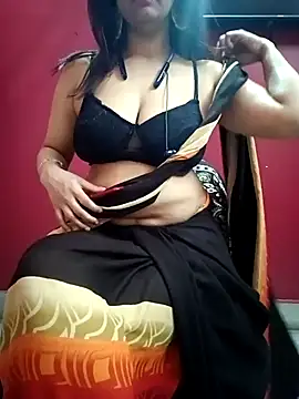 Snapshot of payal9038 chatting on 02.24.25 payal9038 online show from 02.24.25