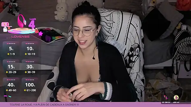 LisandreLaVenale online show from 11.06.25