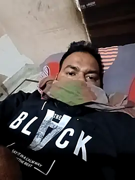 Snapshot of punjabimunda28 chatting on 03.22.25 punjabimunda28 online show from 03.22.25