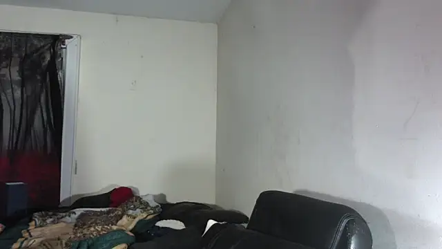 Snapshot of RickStone51 chatting on 12.22.25 RickStone51 online show from 12.22.25