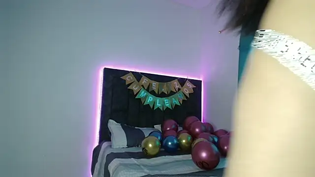 IssabellaLopez online show from 11.14.25