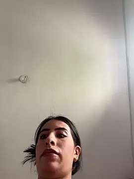 Snapshot of IssabellaLopez chatting on 05.20.26 IssabellaLopez online show from 05.20.26