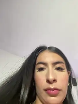 Snapshot of IssabellaLopez chatting on 06.25.26 IssabellaLopez online show from 06.25.26