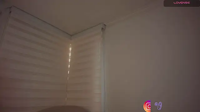 venusleroy  online show from 10.21.25