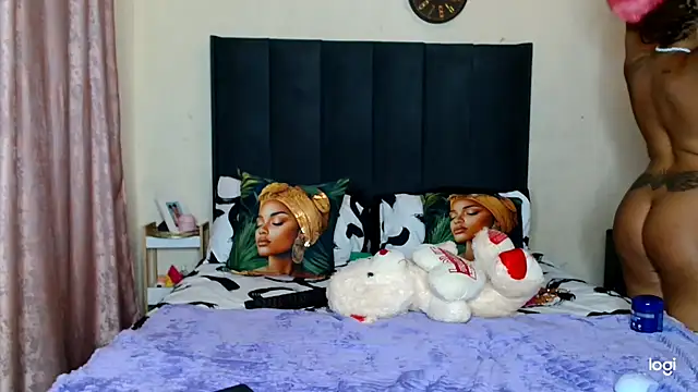 quenliyasa online show from 11.14.25