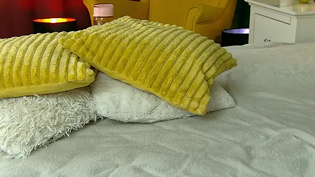 Foxxxy MILF online show from 02.22.25