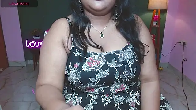 Naughty Ayesha1 online show from 10.31.25