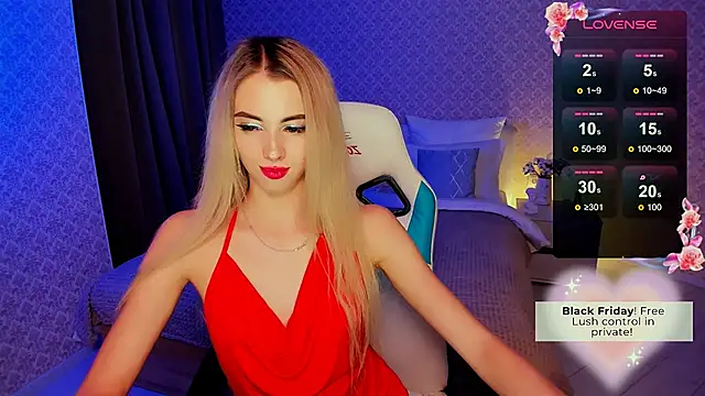 Snapshot of Emilia_Klar chatting on 12.12.24 Emilia Klar online show from 12.12.24