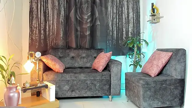 Alaia Love77 online show from 11.16.25