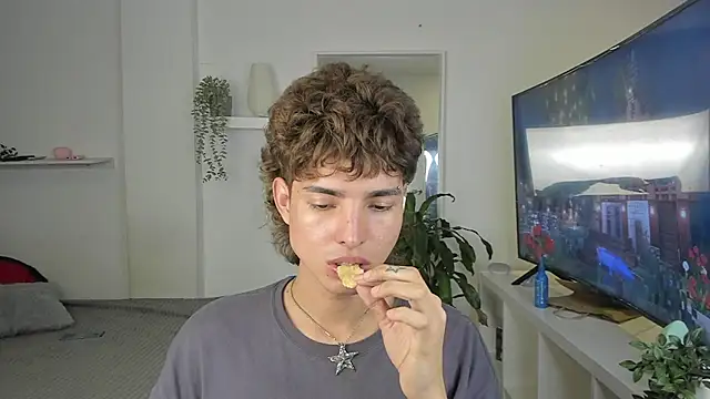 santy-kitty online show from 11.12.25