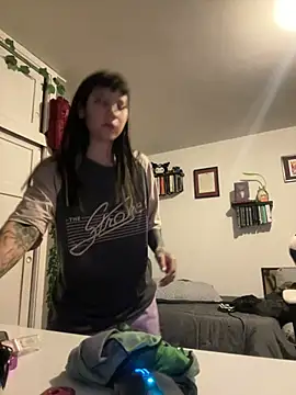 EemaHaruki online show from 03.10.25