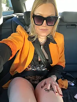 Sissy-Bee online show from 01.19.25