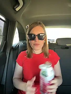 Sissy-Bee online show from 03.22.25