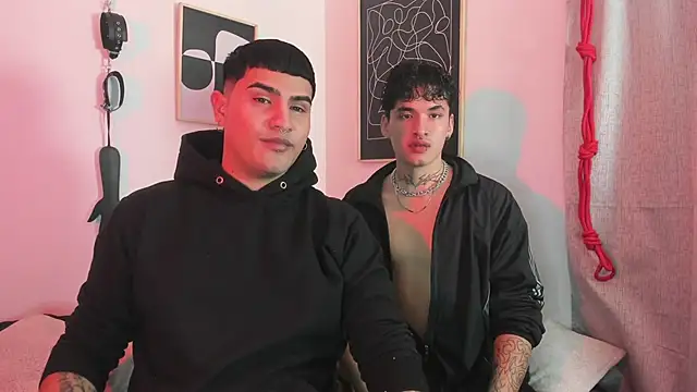 Snapshot of MatheoVelez chatting on 02.13.25 MatheoVelez online show from 02.13.25