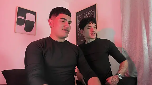 Snapshot of MatheoVelez chatting on 02.14.25 MatheoVelez online show from 02.14.25